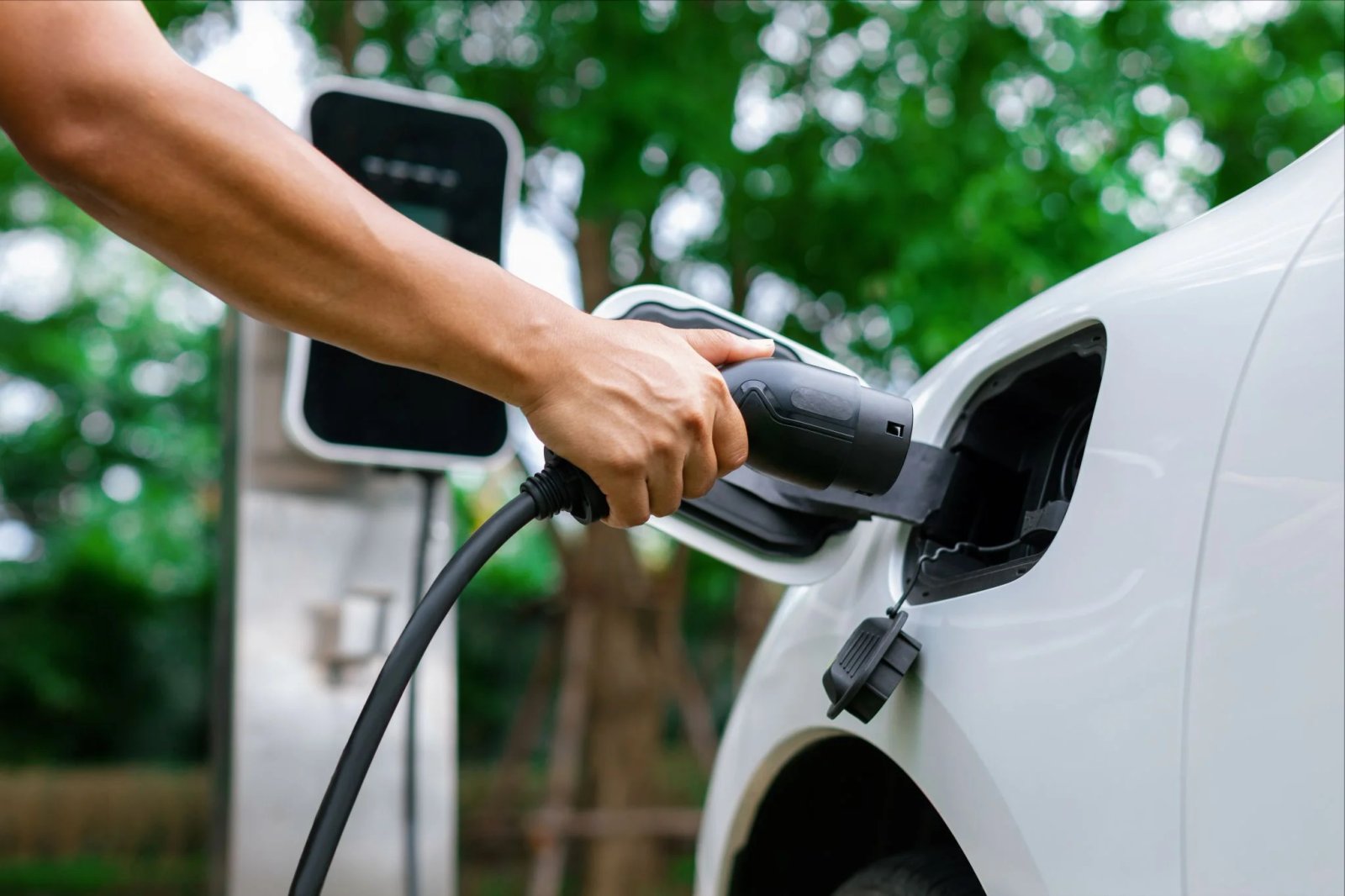 Carregador de veículo elétrico instalado por engenharia especializada